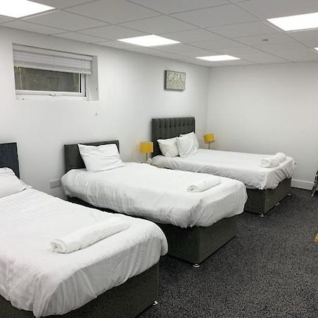 Huge Studio Close To City Centre With Free Secure Parking Leeds  Zewnętrze zdjęcie